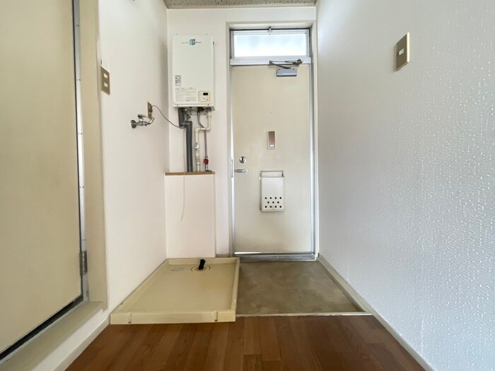 物件内観写真21　(玄関)