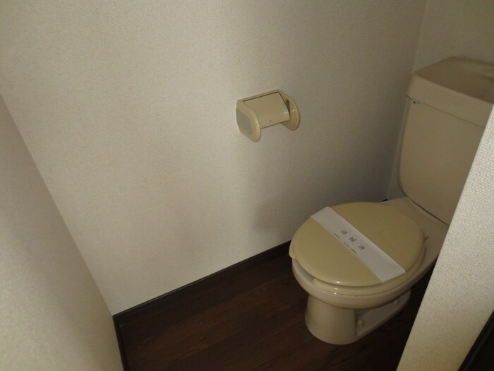 物件内観写真6　(トイレ)