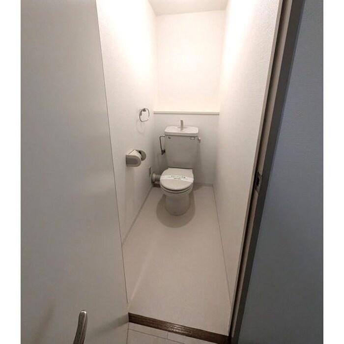 物件内観写真9　(トイレ)