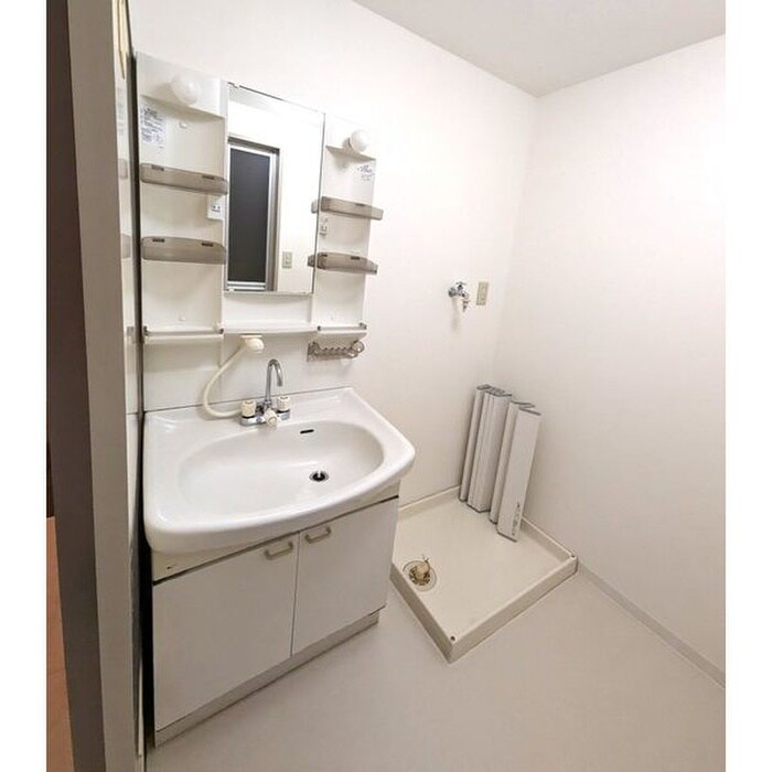 物件内観写真11　(洗面)