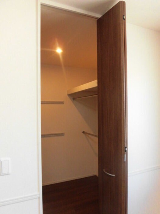 物件内観写真7　(収納)
