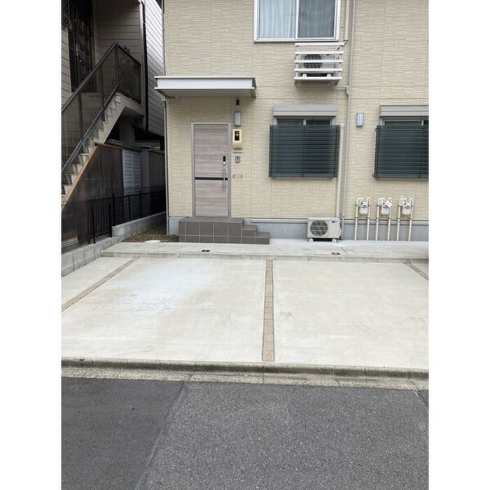 エル・スール青葉の駐車場