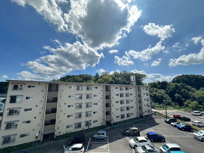 物件内観写真22　(室内からの展望)