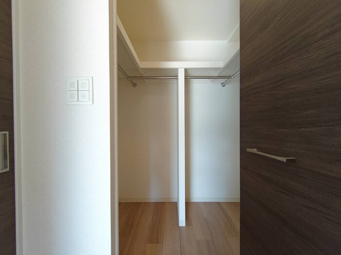 物件内観写真10　(収納)