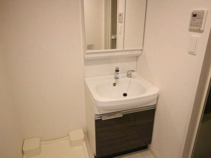 物件内観写真13　(洗面)