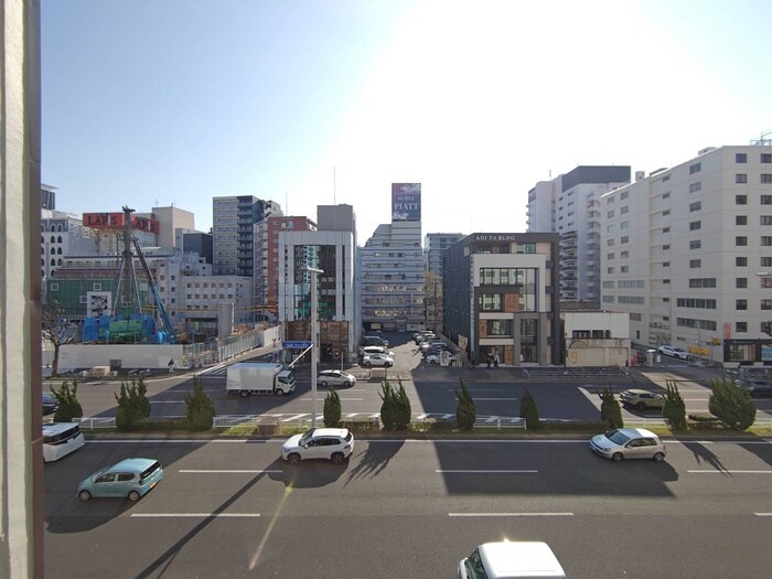 物件内観写真22　(室内からの展望)