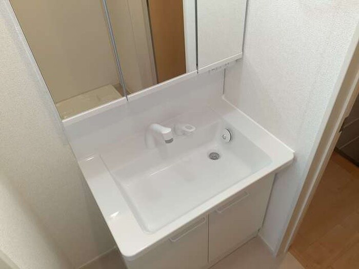 物件内観写真9　(洗面)