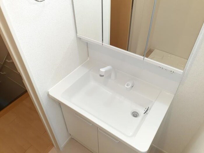 物件内観写真9　(洗面)