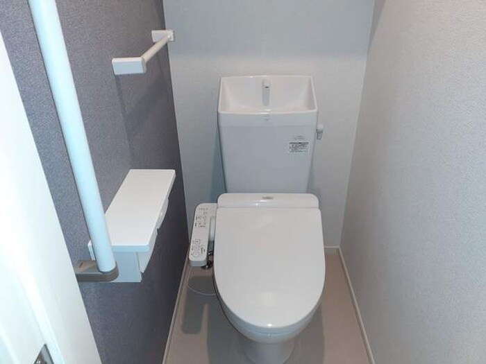 物件内観写真10　(トイレ)