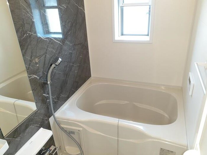 物件内観写真10　(バス／シャワールーム等)