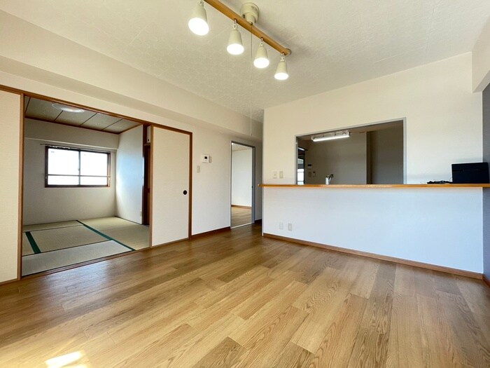 物件内観写真8　(居室)