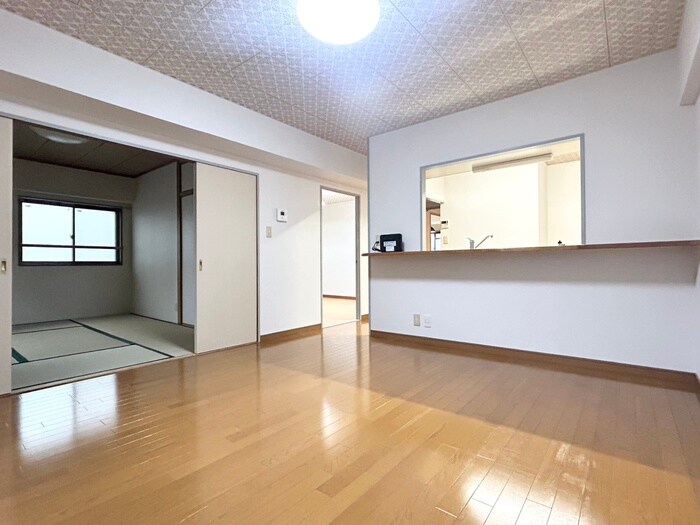 物件内観写真11　(居室)