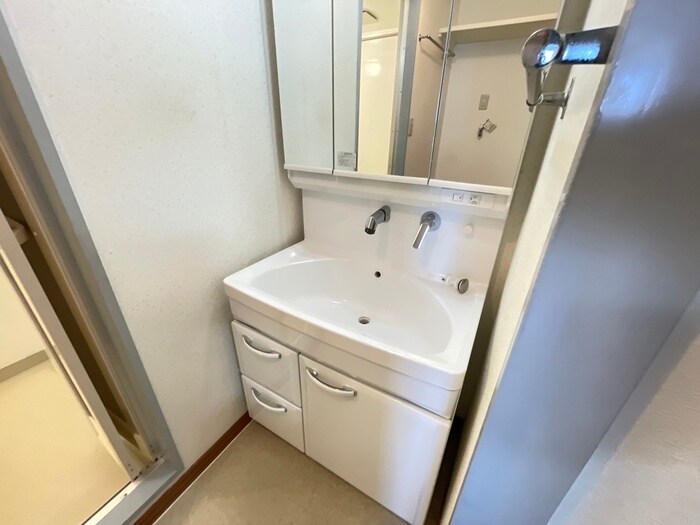 物件内観写真12　(洗面)