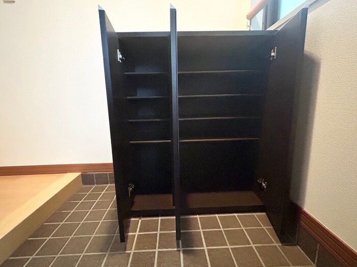 物件内観写真18　(収納)