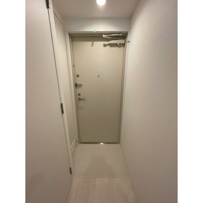 物件内観写真7　(玄関)