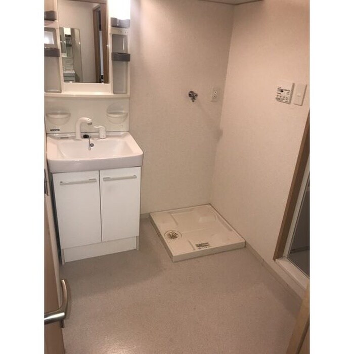 物件内観写真10　(洗面)