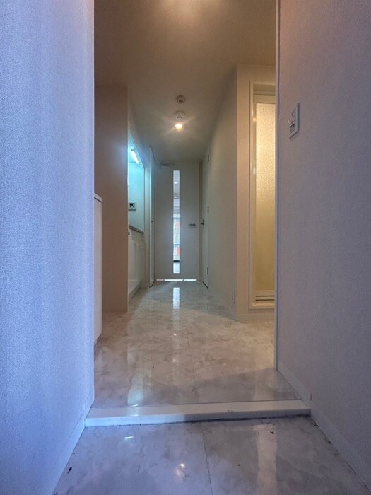 物件内観写真22　(玄関)