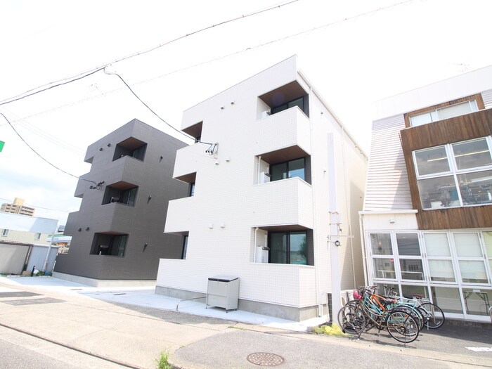 物件外観写真2　(外観写真)