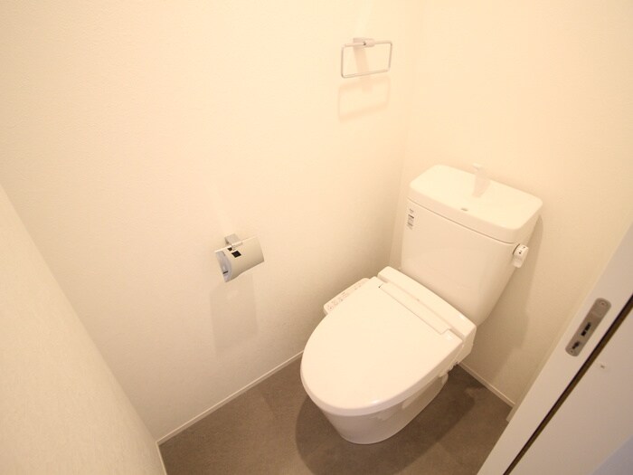 物件内観写真10　(トイレ)