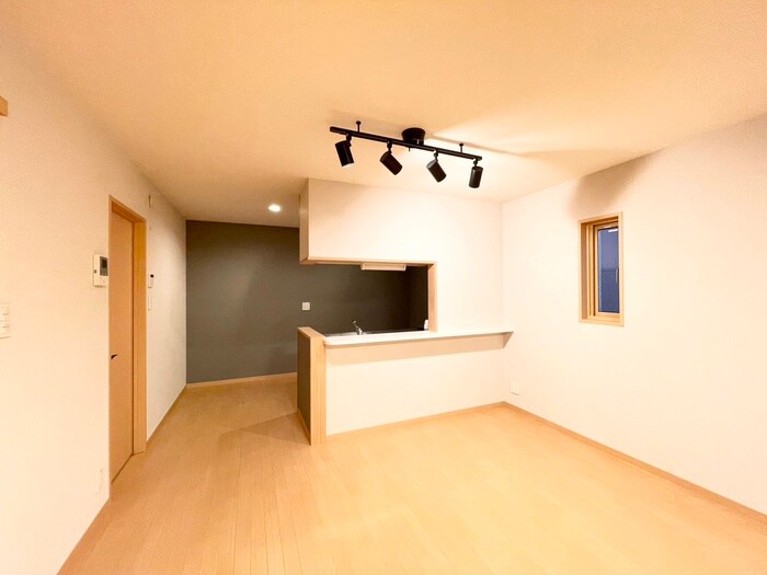 物件内観写真2　(居室)