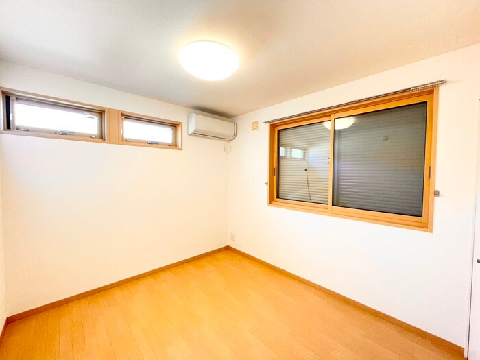 物件内観写真5　(居室)