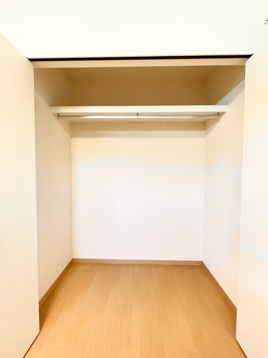 物件内観写真10　(収納)