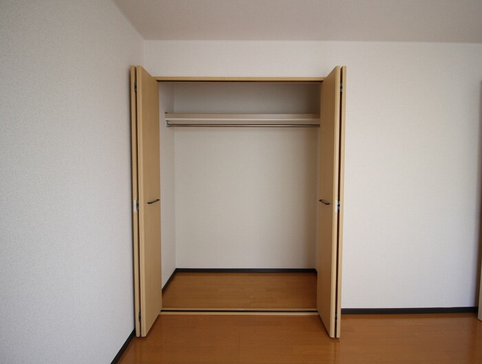 物件内観写真15　(収納)