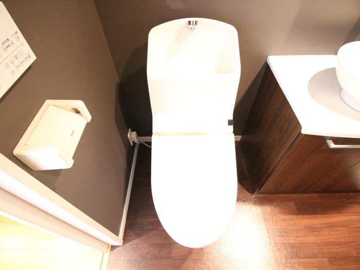 物件内観写真13　(トイレ)