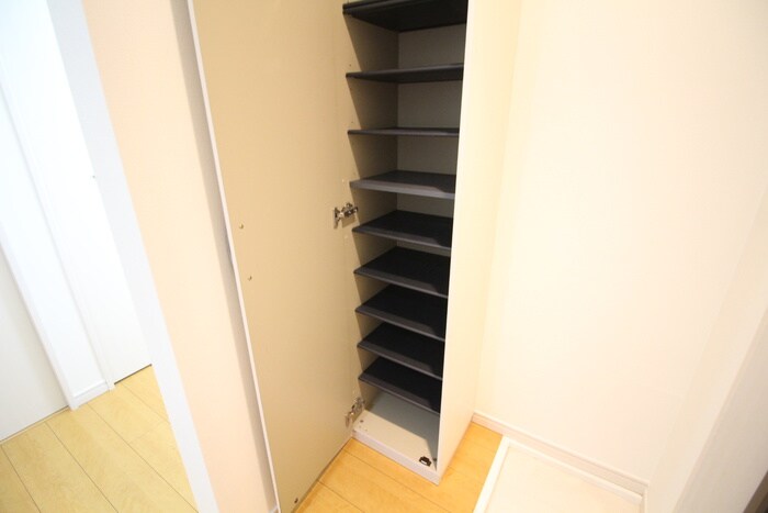 物件内観写真17　(靴箱)