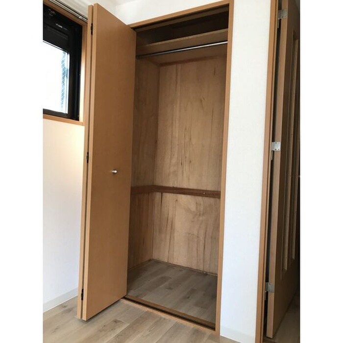 物件内観写真13　(収納)