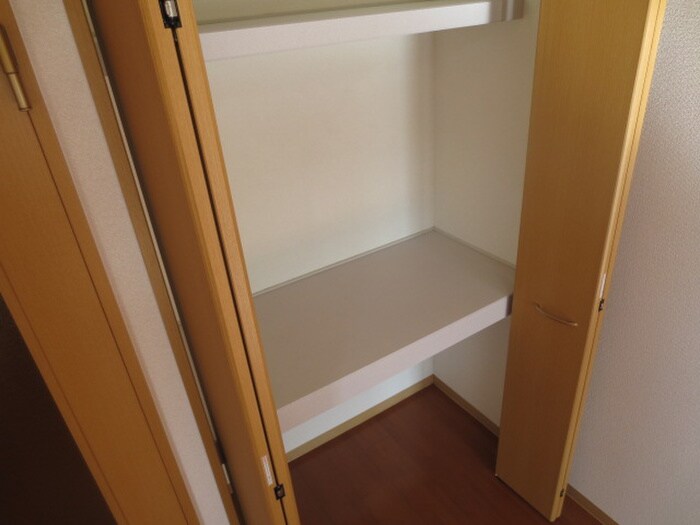 物件内観写真9　(収納)