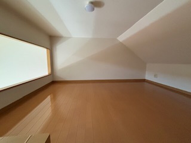 物件内観写真9　(ロフト)