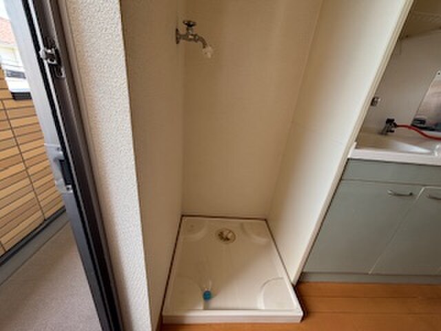 物件内観写真18　(洗濯機置場)