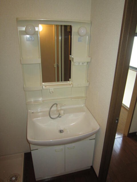 物件内観写真12　(洗面)