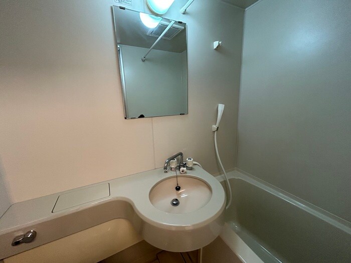 物件内観写真12　(洗面)