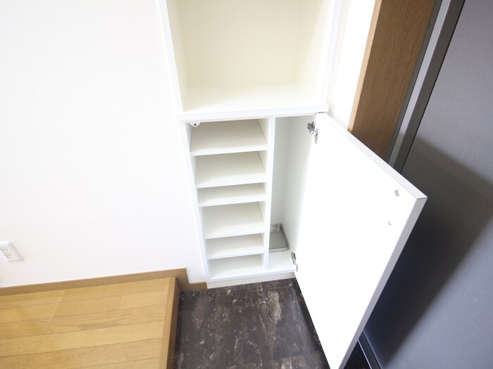 物件内観写真14　(靴箱)