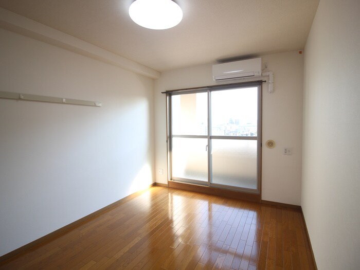 物件内観写真21　(居室)