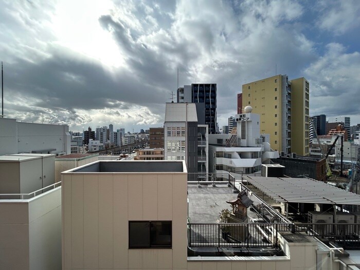 物件内観写真22　(室内からの展望)