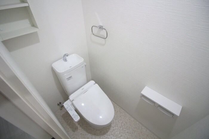 物件内観写真10　(トイレ)