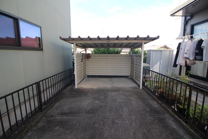 物件外観写真6　(駐輪場)