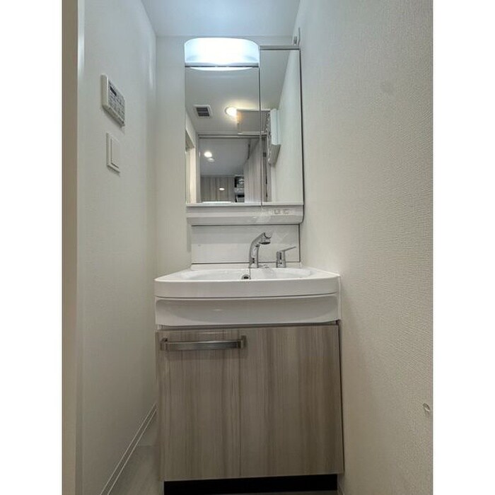 物件内観写真11　(洗面)