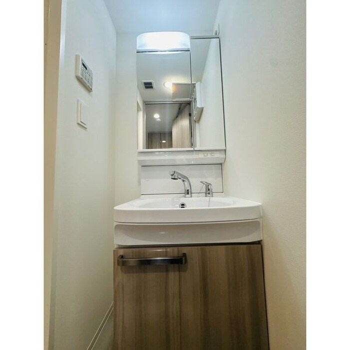 物件内観写真12　(洗面)