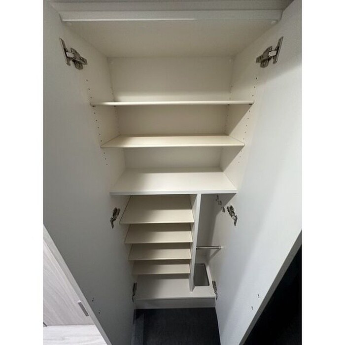 物件内観写真14　(靴箱)