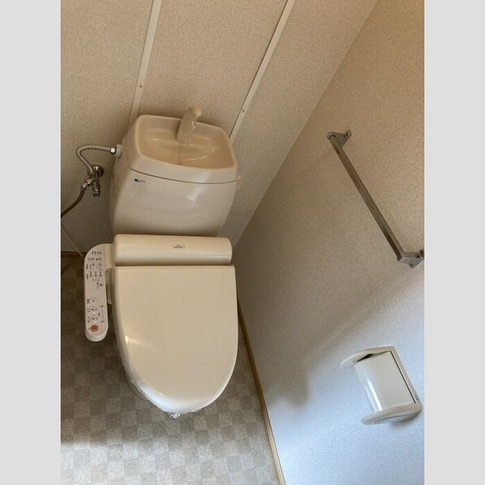 物件内観写真8　(トイレ)