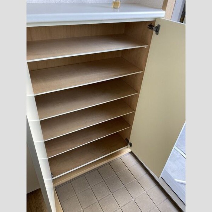 物件内観写真10　(靴箱)