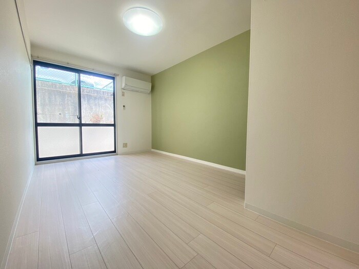 物件内観写真8　(居室)