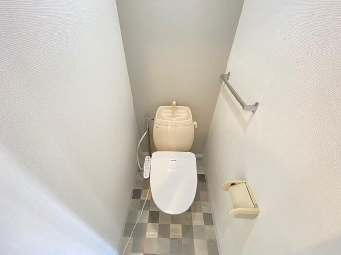 物件内観写真15　(トイレ)