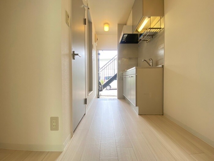 物件内観写真20　(廊下)