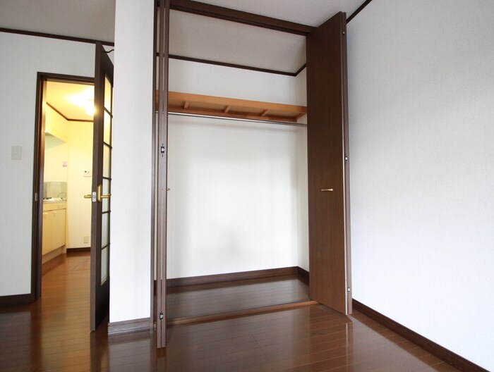 物件内観写真8　(収納)