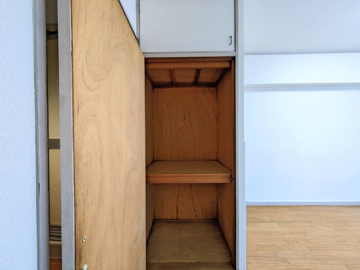 物件内観写真10　(収納)